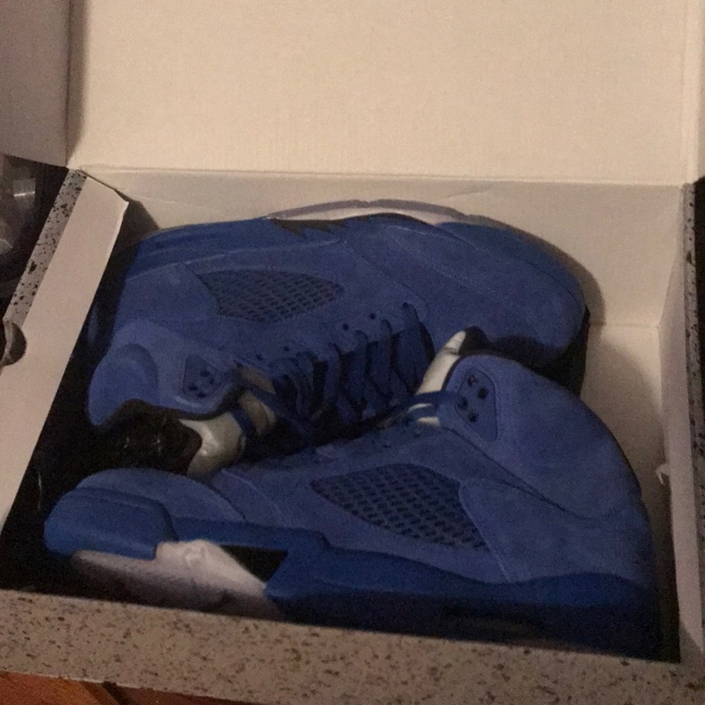 Royal blue Jordan 5s